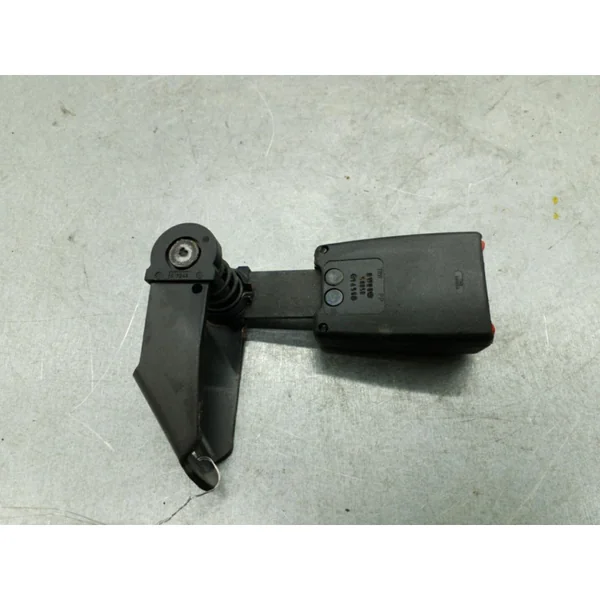 Attache ceinture arriere gauche BMW SERIE 5 E39
