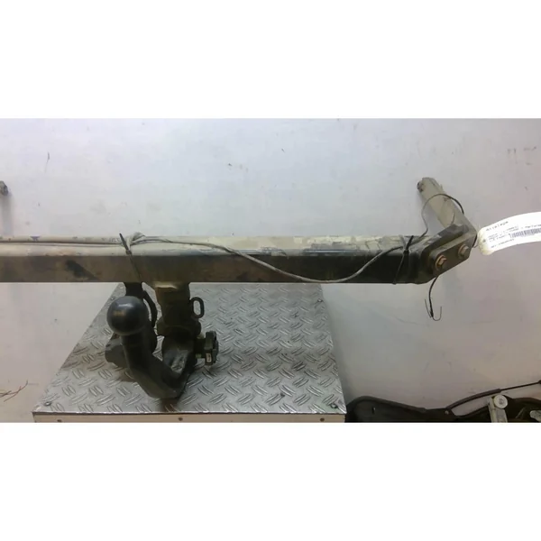 Attelage (boule de remorquage) MAZDA 2 2