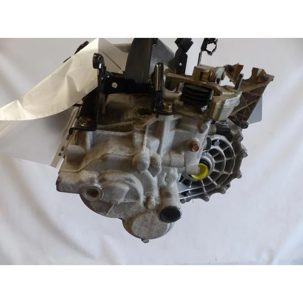 Boite de vitesses NISSAN PRIMERA 4