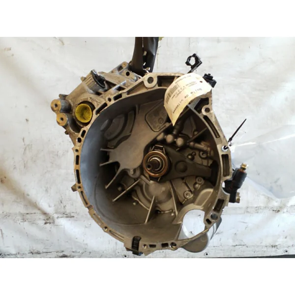 Boite de vitesses NISSAN PRIMERA 4
