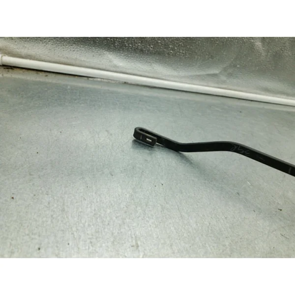 Bras essuie glace avant gauche NISSAN MICRA 4