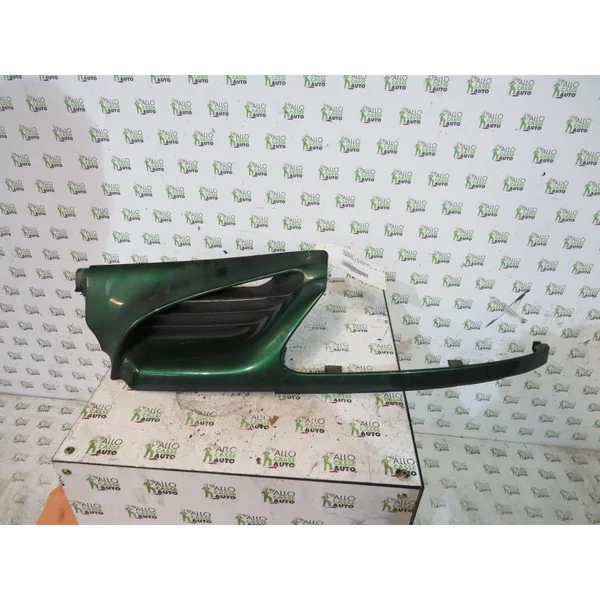 Calandre gauche RENAULT MEGANE 1