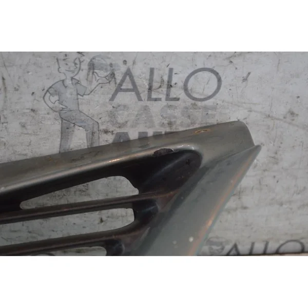 Calandre gauche RENAULT SCENIC 1