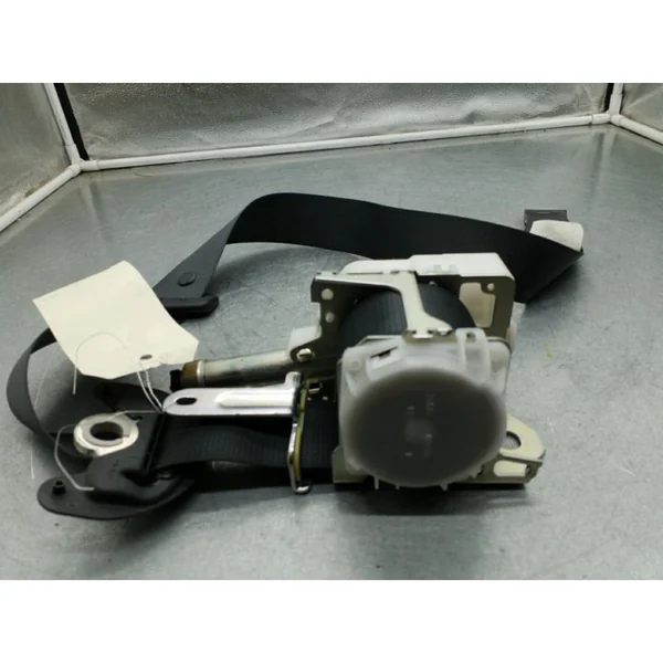 Ceinture avant droit TOYOTA AVENSIS 3