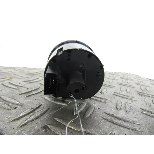 Commande de phare VOLKSWAGEN GOLF 5
