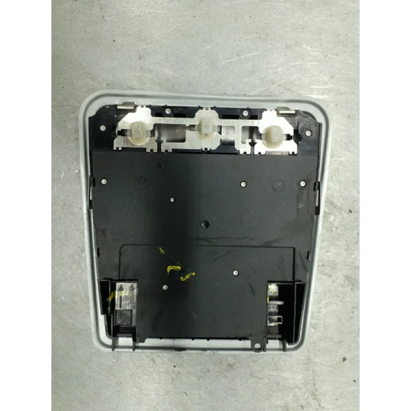 Eclairage de plafonnier BMW SERIE 1 E87