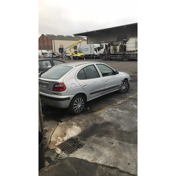 Injecteurs RENAULT MEGANE 1