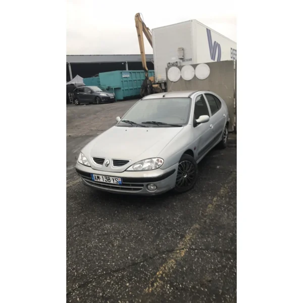 Injecteurs RENAULT MEGANE 1