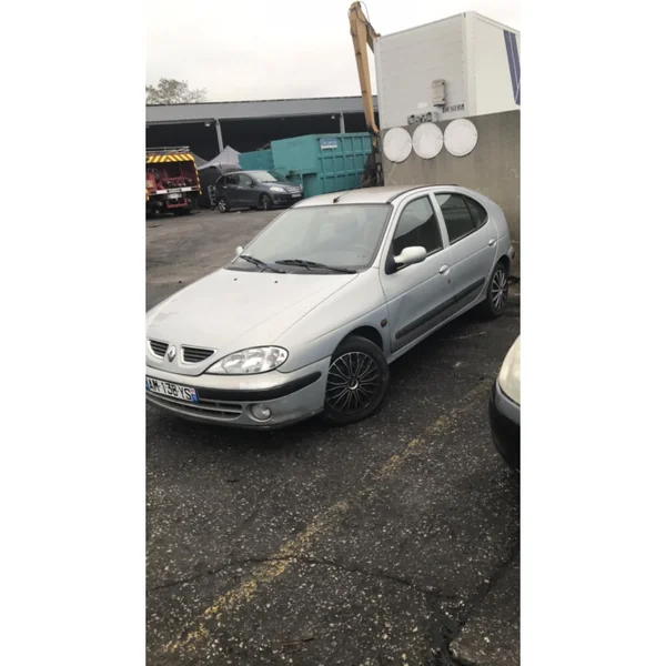 Injecteurs RENAULT MEGANE 1