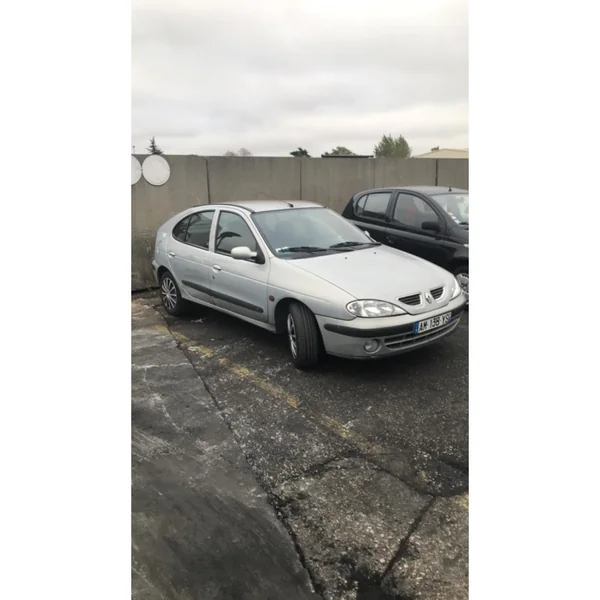Injecteurs RENAULT MEGANE 1