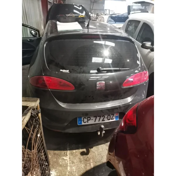 Moteur essuie glace avant droit SEAT LEON 2