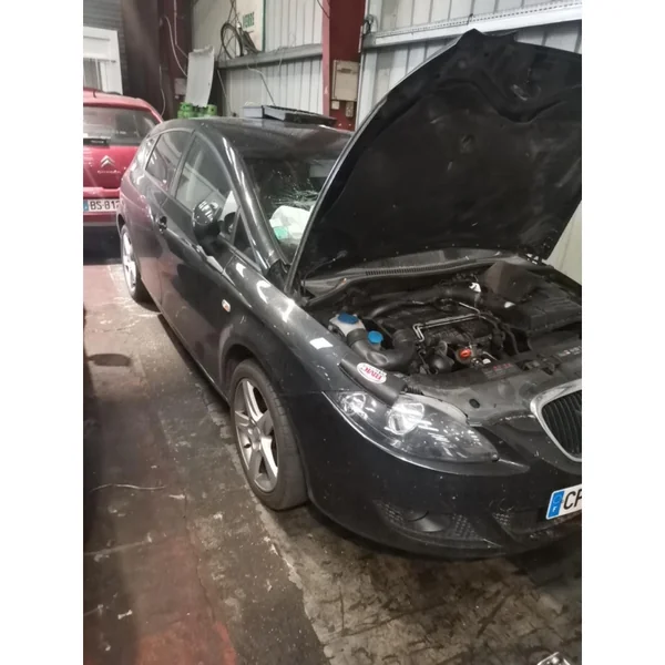 Moteur essuie glace avant droit SEAT LEON 2