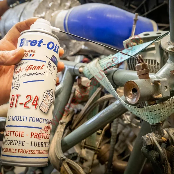 MULTIFONCTIONS BT-24 BOMBE AÉROSOL DÉGRIPPANT LUBRIFIANT 400 ML