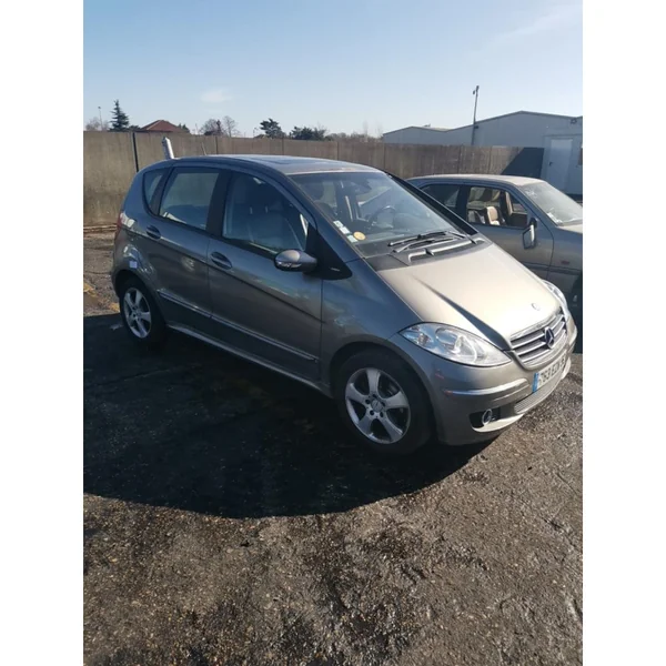 Optique avant principal droit (feux)(phare) MERCEDES CLASSE A 169