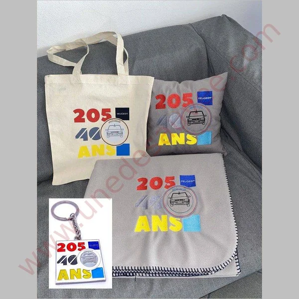 Pack anniversaire “40 ans Peugeot 205” Unedesauvee.com