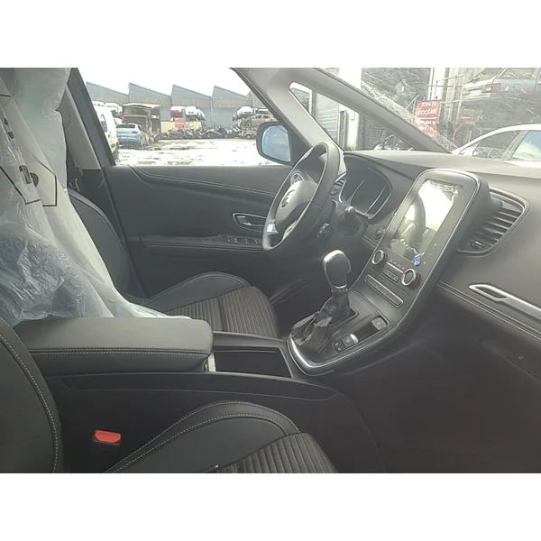 Poignee interieur arriere gauche RENAULT GRAND SCENIC 4