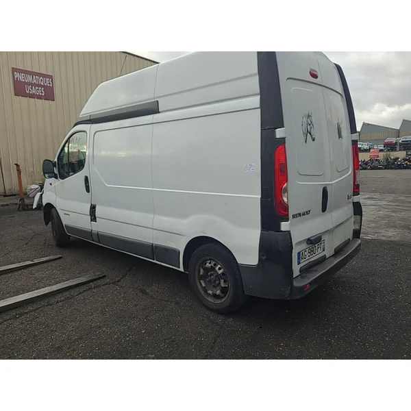 Poignee porte avant droit RENAULT TRAFIC 2