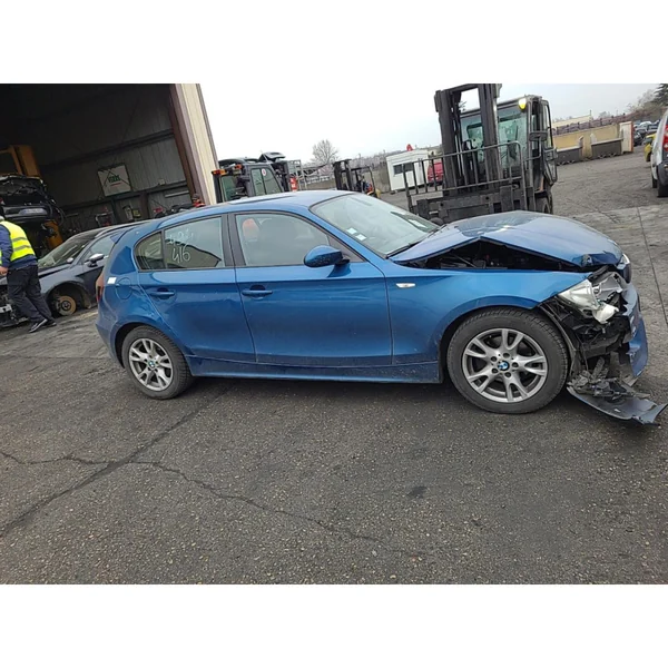 Porte avant droit BMW SERIE 1 E87