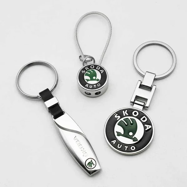 Porte-clés Skoda avec emblème métallique
