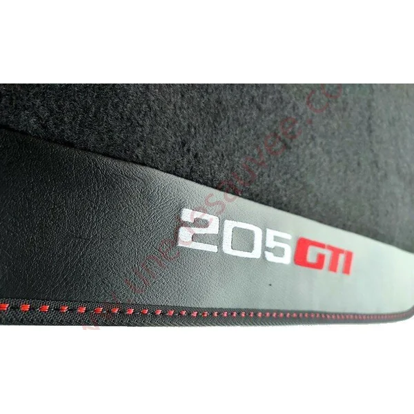TAPIS SOL REVÊTEMENT MOQUETTE VELOURS NOIR ET ROUGE PEUGEOT 205 GTI BERLINE BRODE