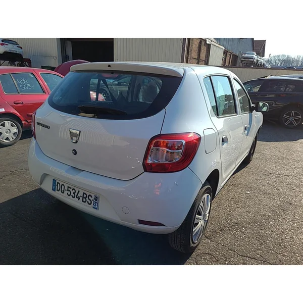 Vitre arriere droit DACIA SANDERO 2