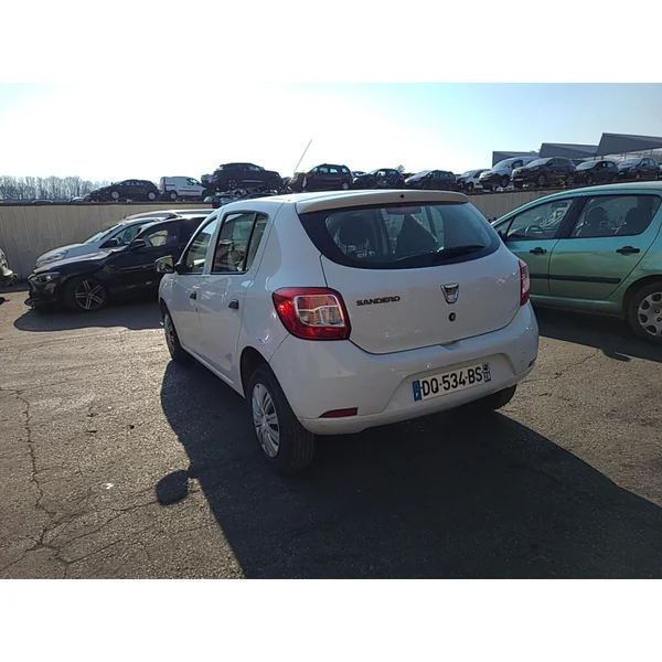 Vitre arriere droit DACIA SANDERO 2