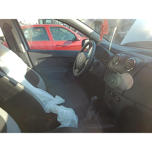 Vitre arriere droit DACIA SANDERO 2