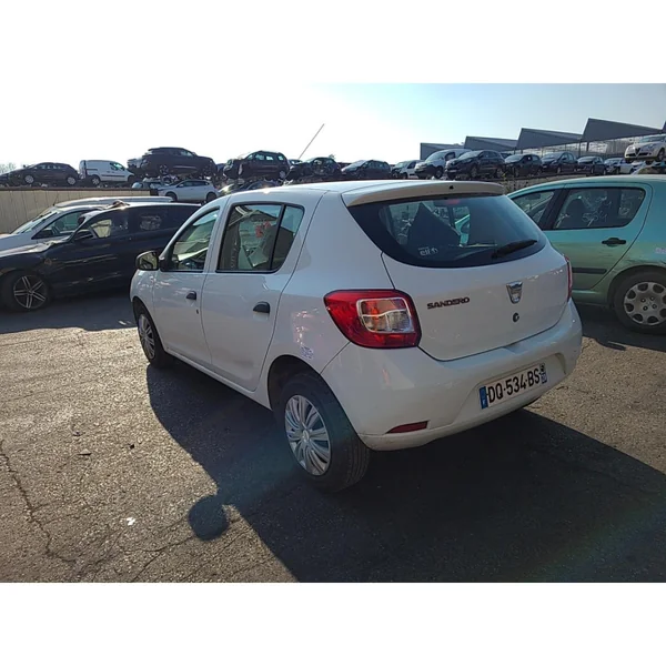 Vitre arriere droit DACIA SANDERO 2