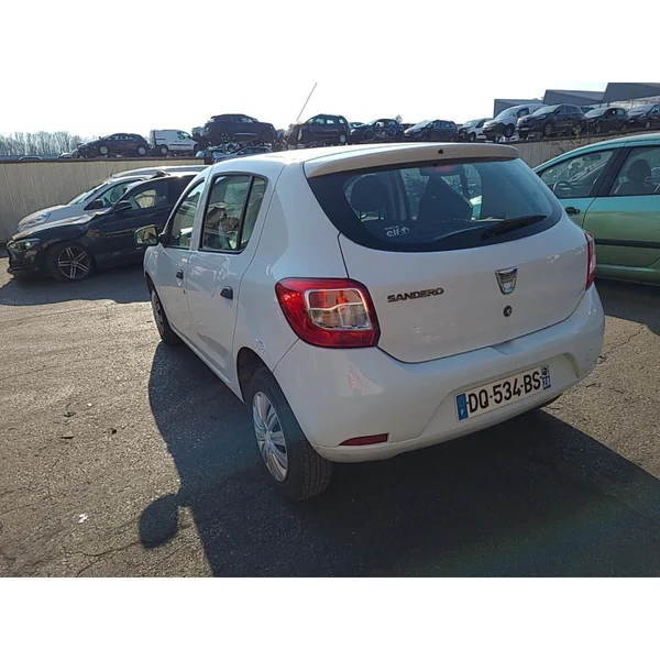 Vitre arriere droit DACIA SANDERO 2